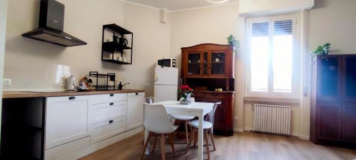 2 Bedroom Gem Near Milano Centrale Fast Wi Fi Kademy House Стая снимка